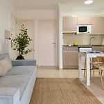 Canaryislandshost L Coral بويرتو ذيل كارمين